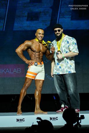 MAN'S PHYSIQUE 179